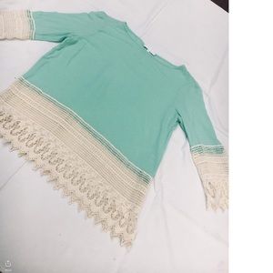 Beautiful dress shirt!🦋